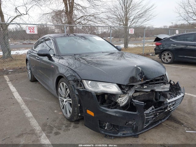2015 AUDI A7 WAUWGAFC3FN028669