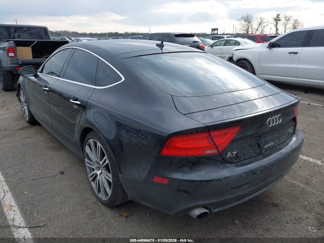 2015 AUDI A7 WAUWGAFC3FN028669 Photo 2