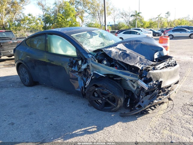 2026 TESLA MODEL Y 7SAYGDED8TA442810 Photo 0