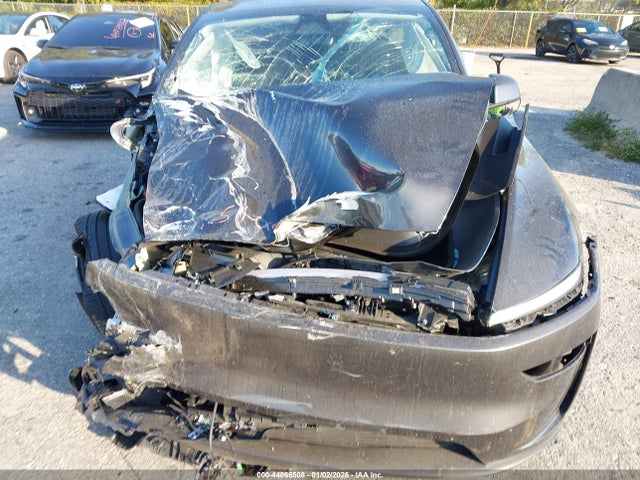 2026 TESLA MODEL Y 7SAYGDED8TA442810 Photo 9