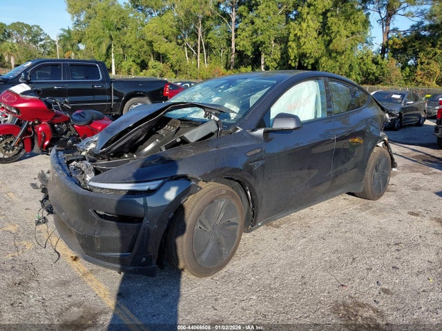 2026 TESLA MODEL Y 7SAYGDED8TA442810 Photo 1