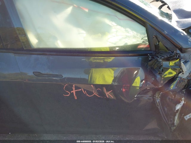 2026 TESLA MODEL Y 7SAYGDED8TA442810 Photo 4