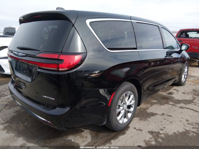 2026 CHRYSLER PACIFICA 2C4RC1GG0TR176418 Photo 3