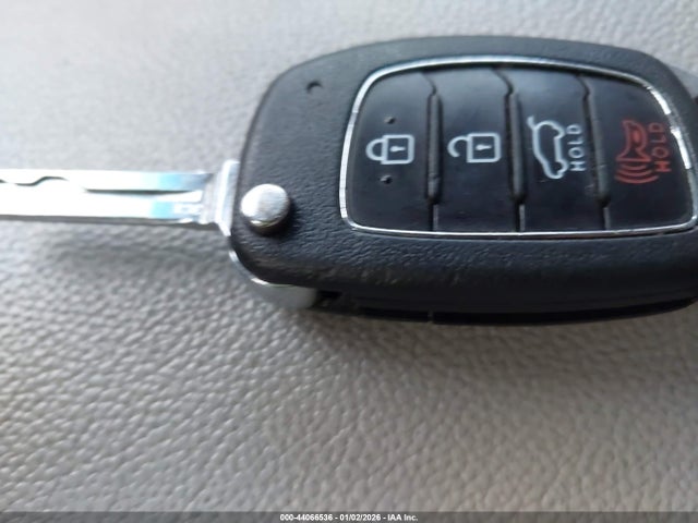 2018 Hyundai Tucson Sel მანქანა იყიდება აუქციონზე, vin: KM8J33A43JU750951, აუქციონის ნომერი: 44066536