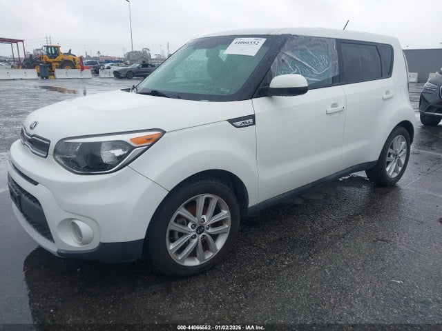 KIA SOUL + 2019 KNDJP3A59K7699909 Image 2