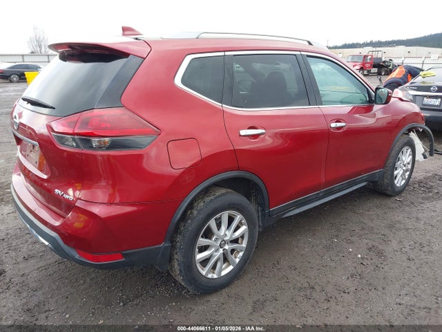 5N1AT2MV0JC704515 Nissan ROGUE SV
