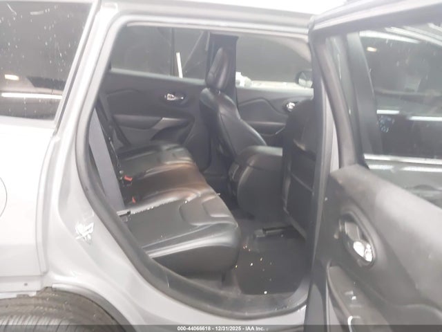 1C4PJLLB6MD155855 Jeep Cherokee Latitude Plus Fwd