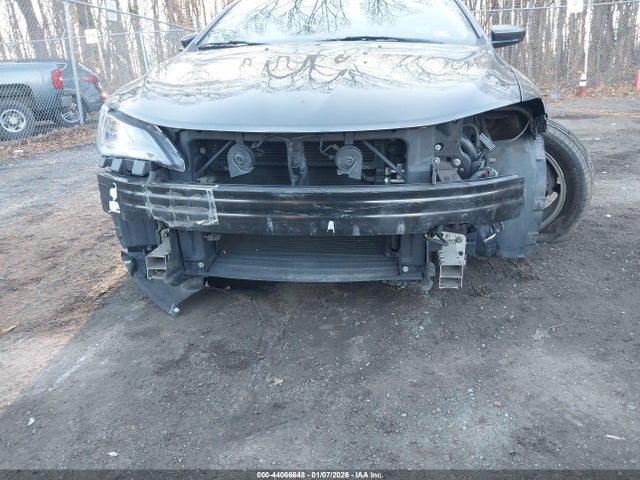 2015 Chrysler 200 Limited მანქანა იყიდება აუქციონზე, vin: 1C3CCCAB7FN714620, აუქციონის ნომერი: 44066648