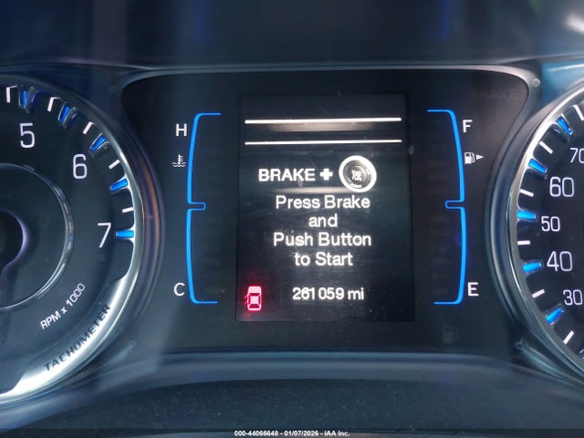 2015 Chrysler 200 Limited მანქანა იყიდება აუქციონზე, vin: 1C3CCCAB7FN714620, აუქციონის ნომერი: 44066648