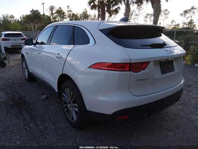 2020 JAGUAR F-PACE SADCK2GX7LA633829 Photo 2