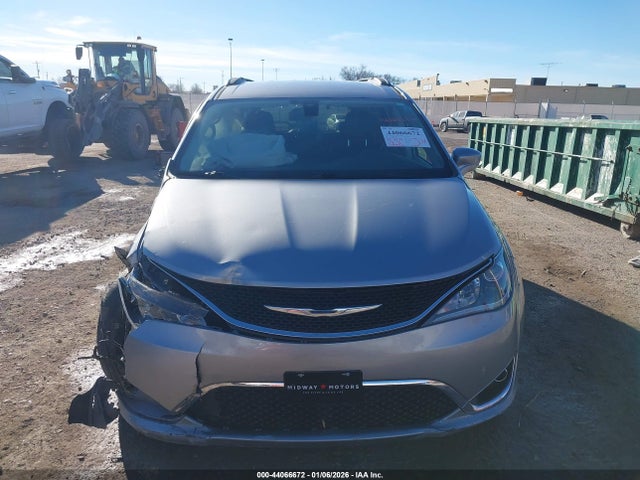 Chrysler Pacifica Touring-l 2017 2C4RC1BG6HR795037 Image 12
