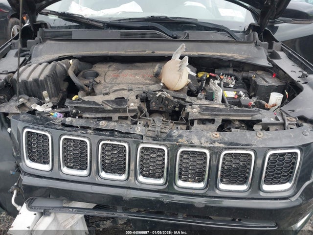 2018 JEEP COMPASS 3C4NJDCB0JT332905 Photo 9