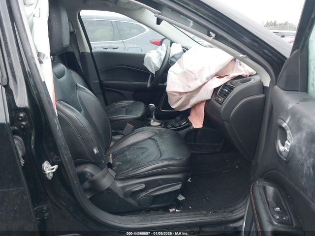 2018 JEEP COMPASS 3C4NJDCB0JT332905 Photo 4