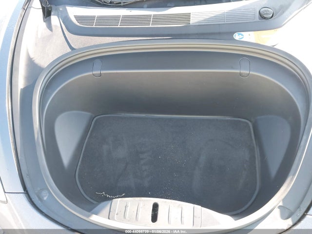 2017 TESLA MODEL 3 5YJ3E1EA4HF000439 Photo 9