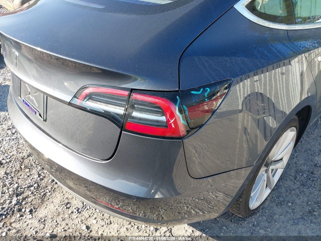 Tesla Model 3 Long Range/standard 2017 5YJ3E1EA4HF000439 Image 17