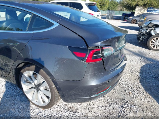 2017 TESLA MODEL 3 5YJ3E1EA4HF000439 Photo 5