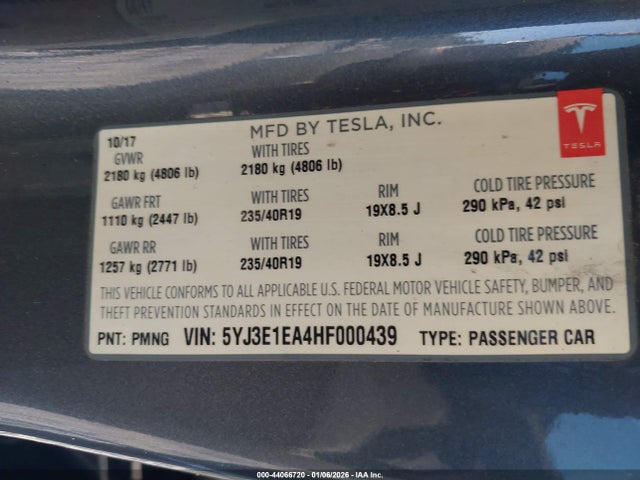 2017 TESLA MODEL 3 5YJ3E1EA4HF000439 Photo 8
