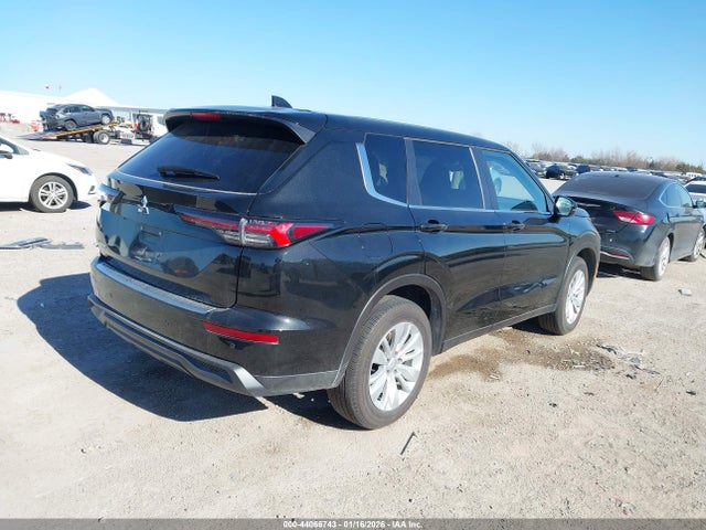 2025 MITSUBISHI OUTLANDER JA4J3UA8XSZ054471 Photo 3