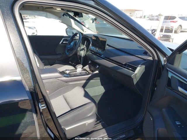 2025 MITSUBISHI OUTLANDER JA4J3UA8XSZ054471 Photo 4