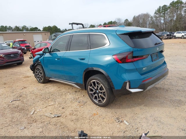2023 BMW X1 WBX73EF00P5X97067 Photo 2