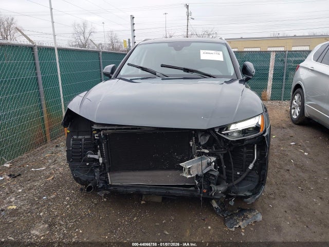 44066758 :رقم المزاد ، WA1BAAFYXM2126668 vin ، 2021 Audi Q5 Premium Plus 45 Tfsi Quattro S Tronic مزاد بيع
