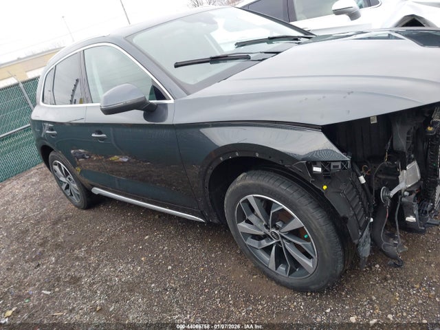 44066758 :رقم المزاد ، WA1BAAFYXM2126668 vin ، 2021 Audi Q5 Premium Plus 45 Tfsi Quattro S Tronic مزاد بيع