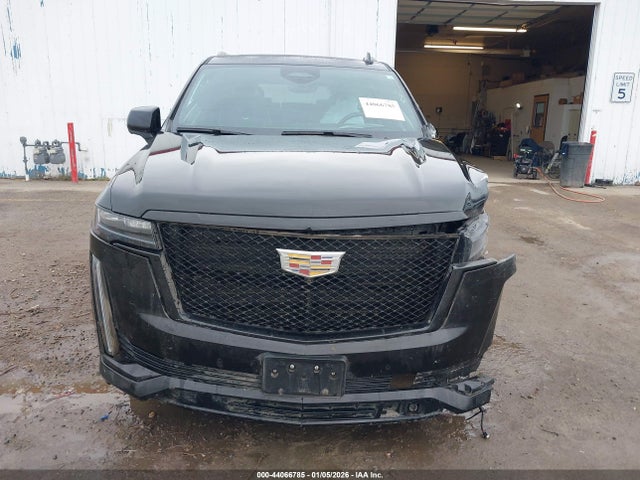 2022 Cadillac Escalade 4wd Sport Platinum მანქანა იყიდება აუქციონზე, vin: 1GYS4GKL9NR229271, აუქციონის ნომერი: 44066785