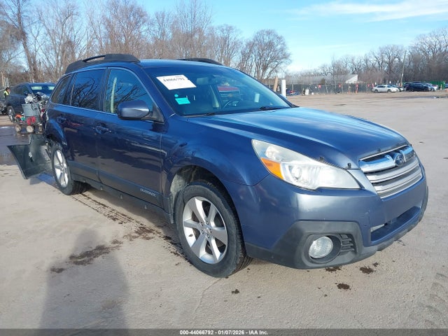 44066792 :رقم المزاد ، 4S4BRBKC2D3258232 vin ، 2013 Subaru Outback 2.5i Limited مزاد بيع