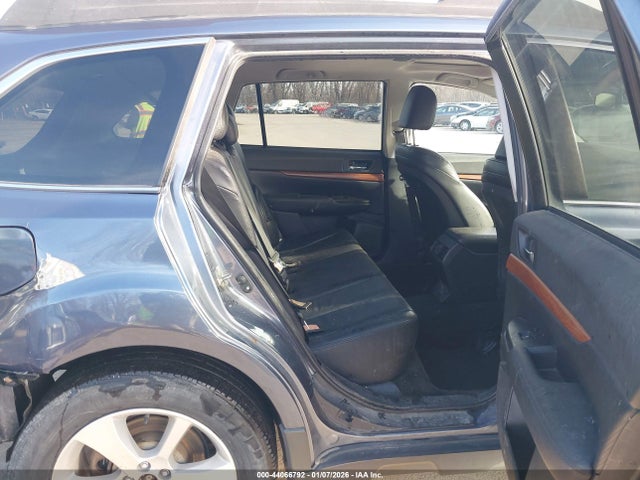 Продаж на аукціоні авто 2013 Subaru Outback 2.5i Limited, vin: 4S4BRBKC2D3258232, номер лоту: 44066792