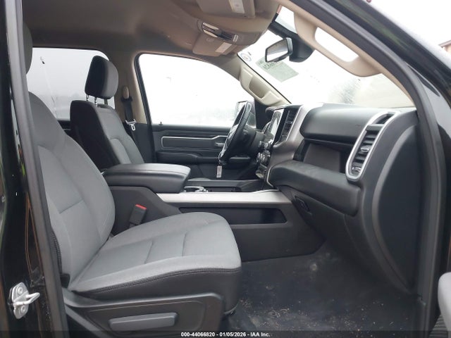 44066820 :رقم المزاد ، 1C6SRFFT5KN515933 vin ، 2019 Ram 1500 Big Horn/lone Star  4x4 5'7 Box مزاد بيع
