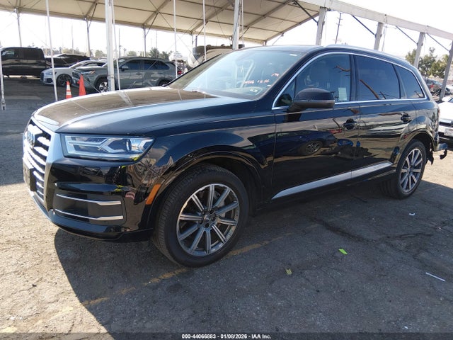 WA1AHAF75KD041916 Audi Q7 45 Premium
