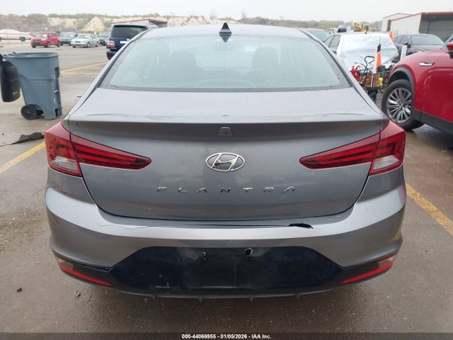 Hyundai ELANTRA SEL 2019 5NPD84LF8KH412352 Image 16