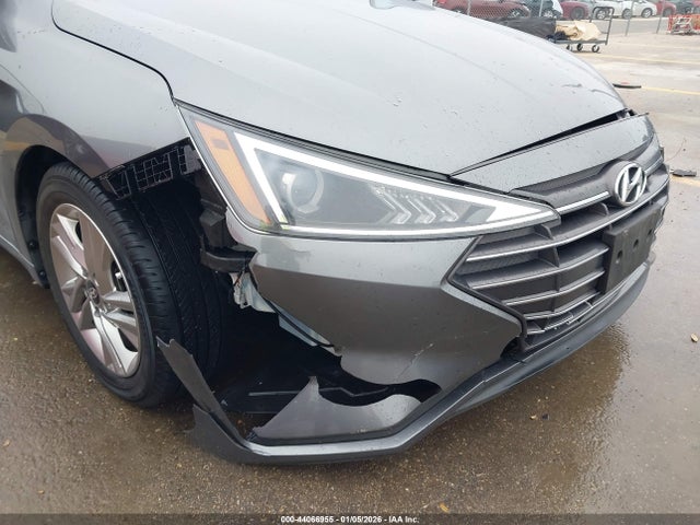 Hyundai ELANTRA SEL 2019 5NPD84LF8KH412352 Image 17
