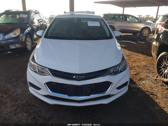 1G1BC5SM0J7149779 Chevrolet Cruze Ls Auto