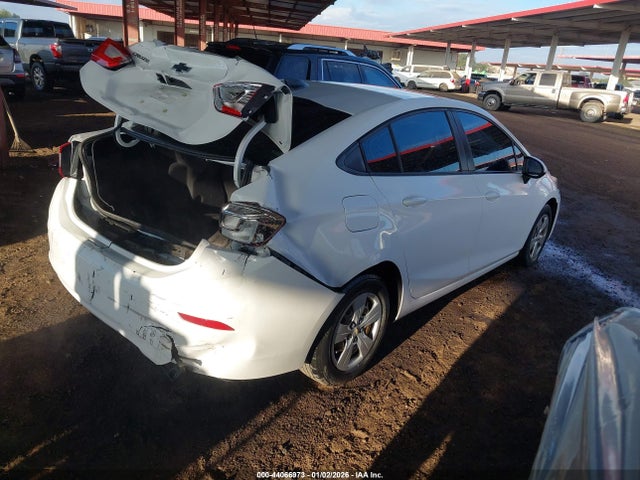 1G1BC5SM0J7149779 Chevrolet Cruze Ls Auto
