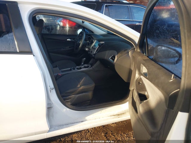 1G1BC5SM0J7149779 Chevrolet Cruze Ls Auto