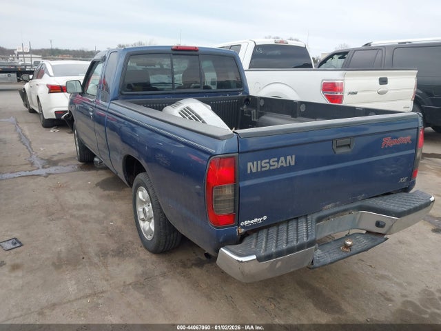 2000 NISSAN FRONTIER 1N6DD26S6YC436434 Photo 2