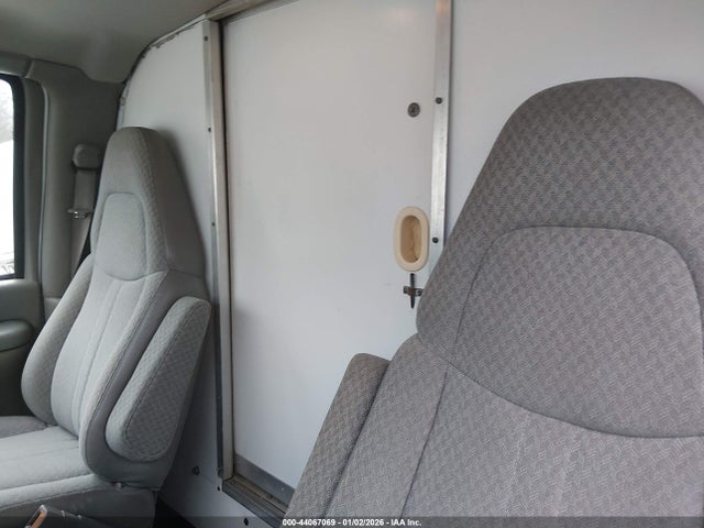Продажа на аукционе авто 2000 Chevrolet Express Comm Cutaway, vin: 1GBJG31R1Y1146707, номер лота: 44067069