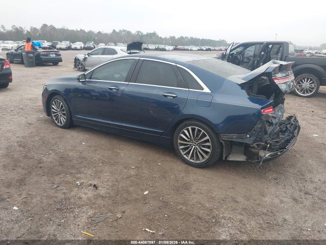 2017 LINCOLN MKZ 3LN6L5A98HR609257 Photo 2