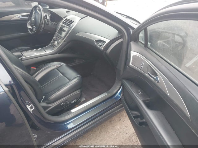 2017 LINCOLN MKZ 3LN6L5A98HR609257 Photo 4