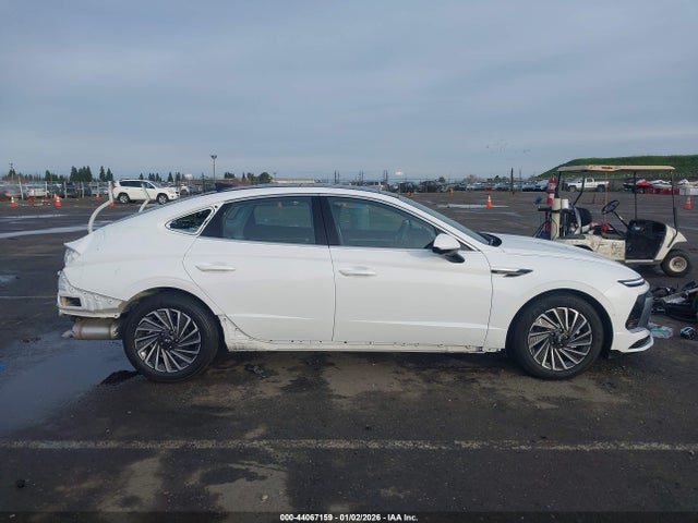 Продаж на аукціоні авто 2025 Hyundai Sonata Hybrid Limited, vin: KMHL54JJ3SA125368, номер лоту: 44067159