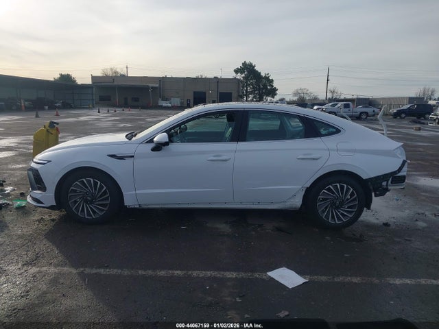 Продаж на аукціоні авто 2025 Hyundai Sonata Hybrid Limited, vin: KMHL54JJ3SA125368, номер лоту: 44067159