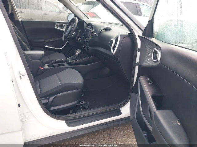 2022 KIA SOUL KNDJ23AU0N7162291 Photo 4