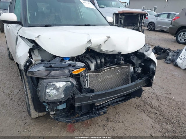 2022 KIA SOUL KNDJ23AU0N7162291 Photo 5