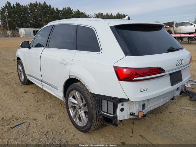 2021 AUDI Q7 WA1LJAF75MD020385 Photo 2