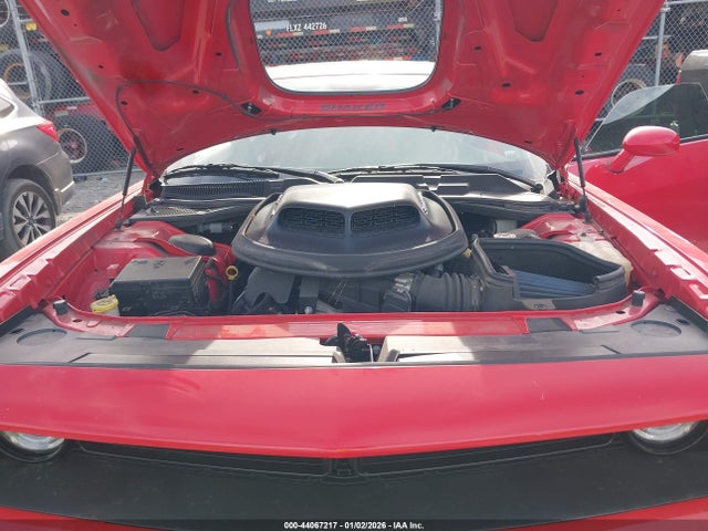 2C3CDZFJ0GH255036 Dodge Challenger 392 Hemi Scat Pack Shaker