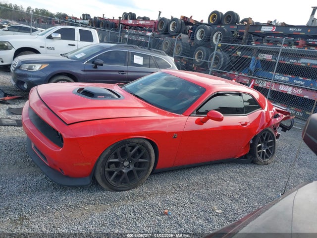 2C3CDZFJ0GH255036 Dodge Challenger 392 Hemi Scat Pack Shaker