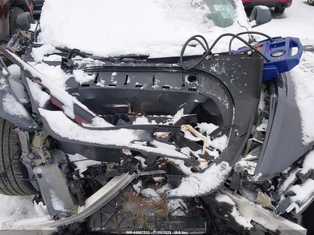 Продаж на аукціоні авто 2024 Tesla Model 3 Rear-wheel Drive, vin: 5YJ3E1EA0RF820499, номер лоту: 44067233