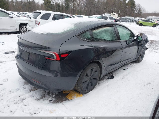 Продаж на аукціоні авто 2024 Tesla Model 3 Rear-wheel Drive, vin: 5YJ3E1EA0RF820499, номер лоту: 44067233