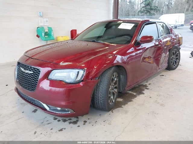 Chrysler 300 S 2018 2C3CCAGG8JH293600 Image 2